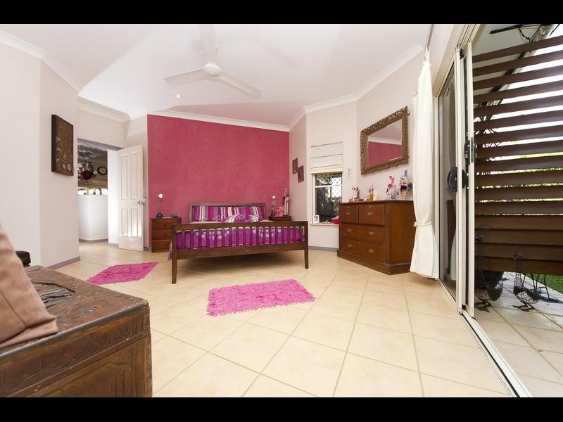 81 Michaelangelo Drive, Redlynch QLD 4870