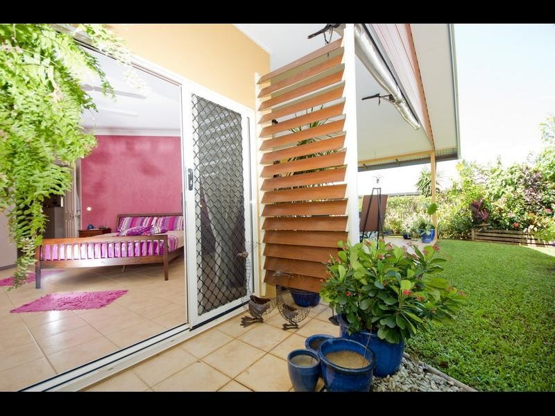 81 Michaelangelo Drive, Redlynch QLD 4870