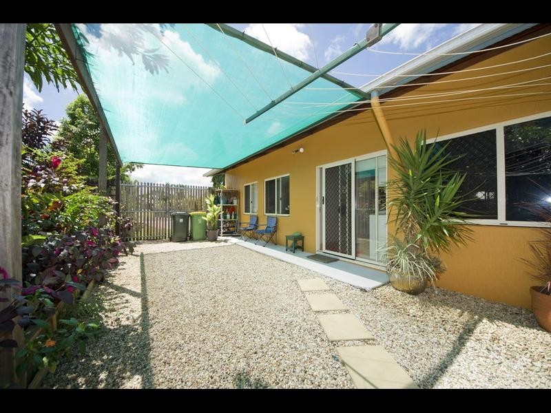 81 Michaelangelo Drive, Redlynch QLD 4870