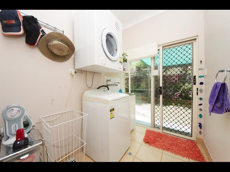 81 Michaelangelo Drive, Redlynch QLD 4870
