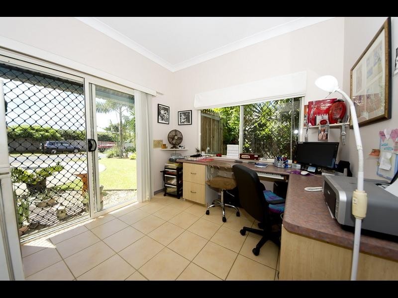 81 Michaelangelo Drive, Redlynch QLD 4870