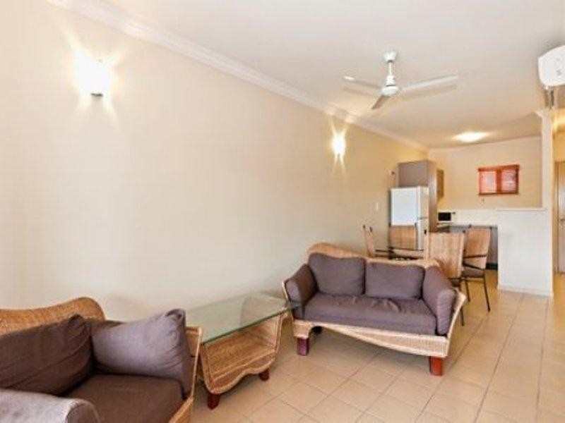 109/22-24 Ward Street, Mooroobool QLD 4870