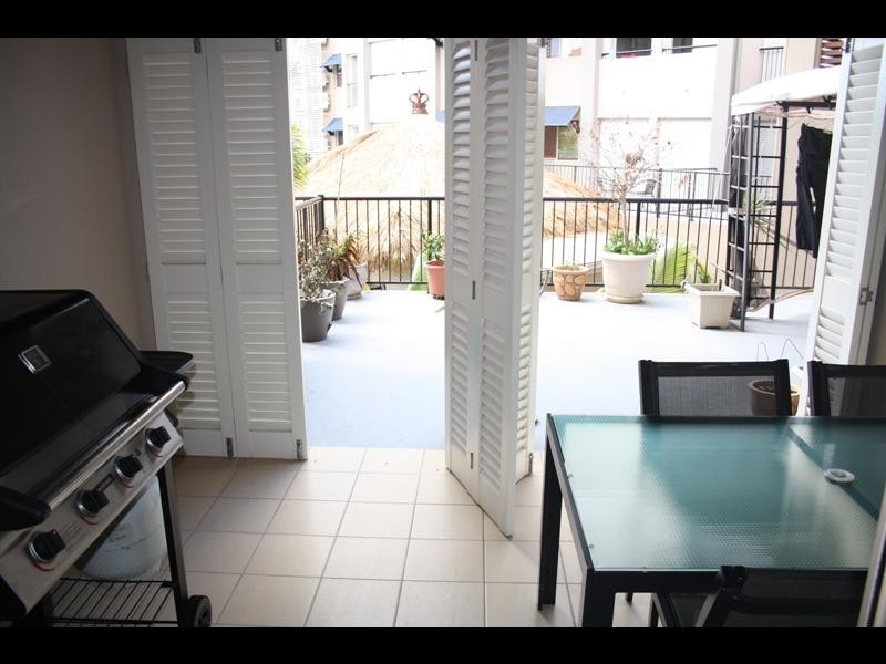 109/22-24 Ward Street, Mooroobool QLD 4870