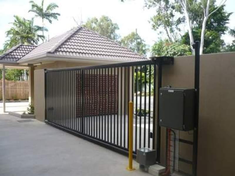 109/22-24 Ward Street, Mooroobool QLD 4870