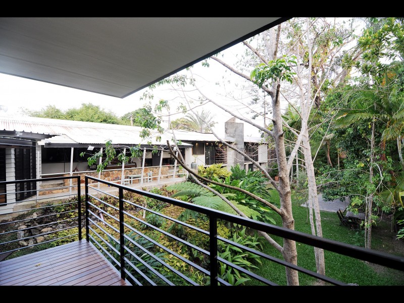 5 Mullins Street, Whitfield QLD 4870