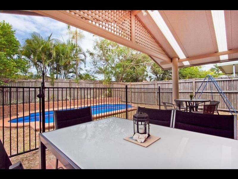 26 Dolphin Close, Kewarra Beach QLD 4879