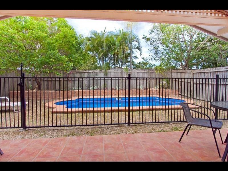 26 Dolphin Close, Kewarra Beach QLD 4879