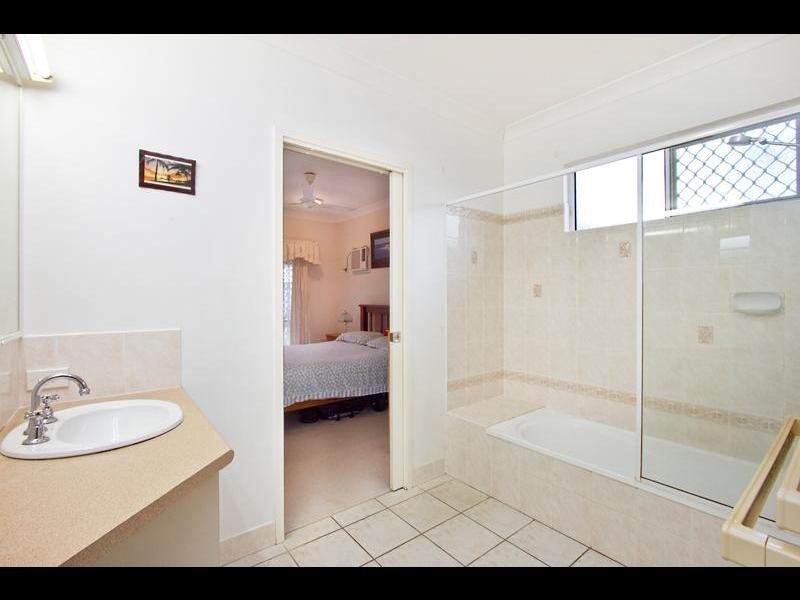26 Dolphin Close, Kewarra Beach QLD 4879