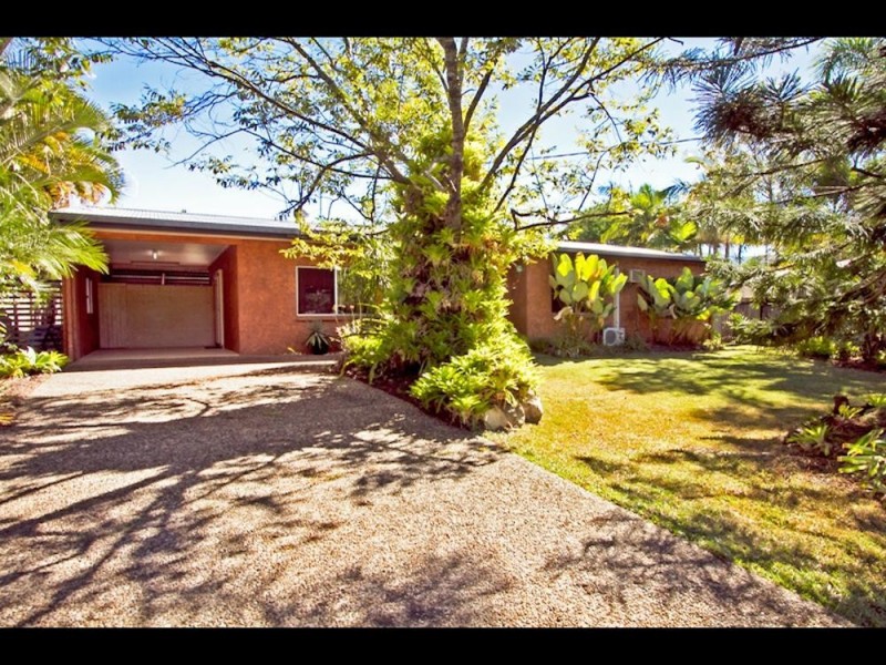 13 Manly Close, Kewarra Beach QLD 4879