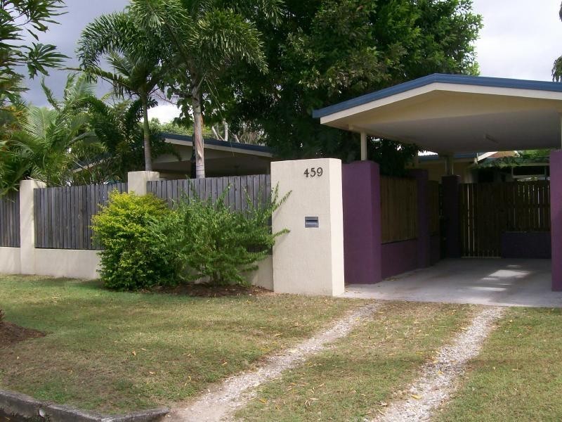 459 Draper Street, Parramatta Park QLD 4870