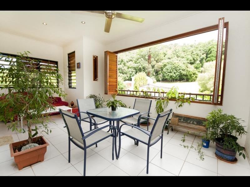 4/294 Kamerunga Road, Freshwater QLD 4870