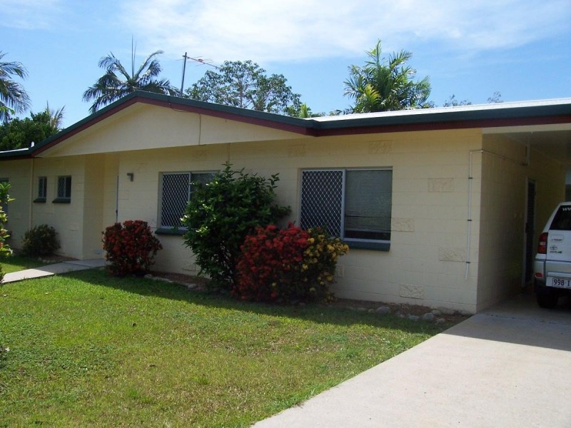 19 Friendship Street, Bentley Park QLD 4869