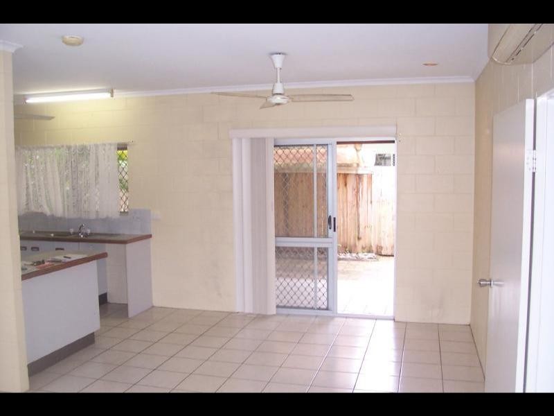 19 Friendship Street, Bentley Park QLD 4869
