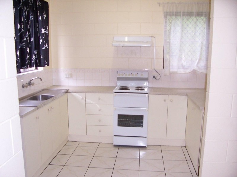 3/21  Pioneer Street, Manoora QLD 4870