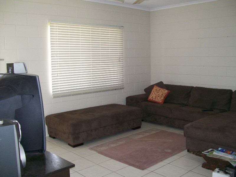 6 Centaur Street, Trinity Park QLD 4879