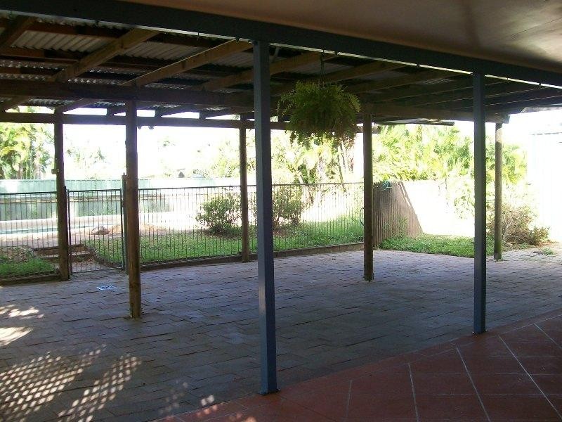 18 Lyndel Drive, Woree QLD 4868