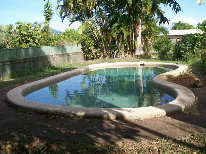 18 Lyndel Drive, Woree QLD 4868