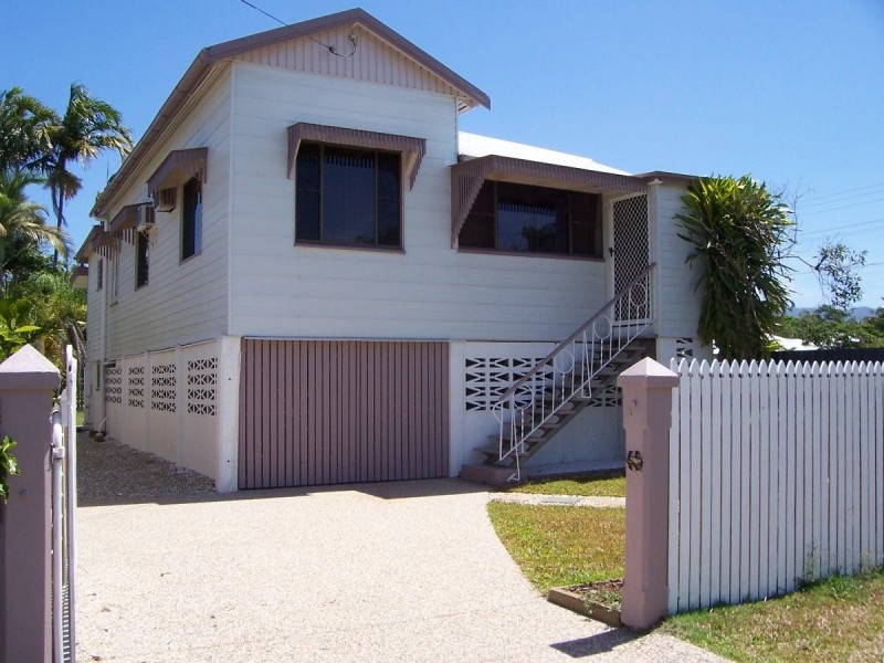 25 Pembroke Street, Parramatta Park QLD 4870
