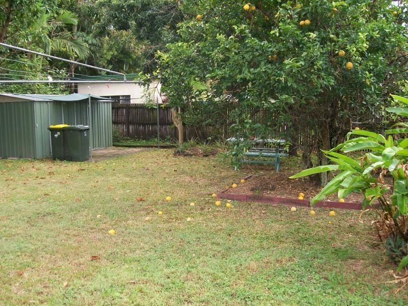 82 Russell Street, Edge Hill QLD 4870
