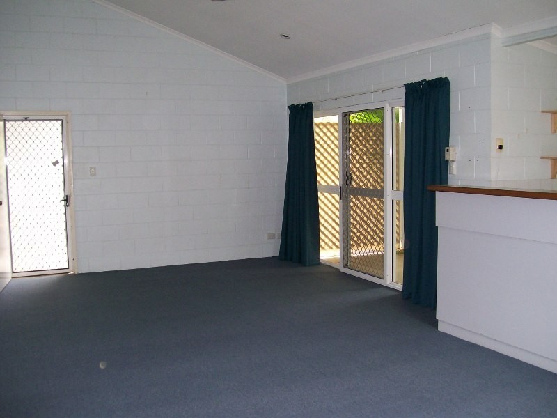 1/5 Seary Close, Whitfield QLD 4870