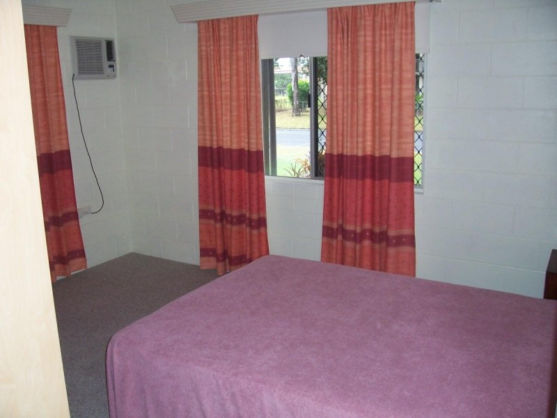 8 Sondrio Street, Woree QLD 4868