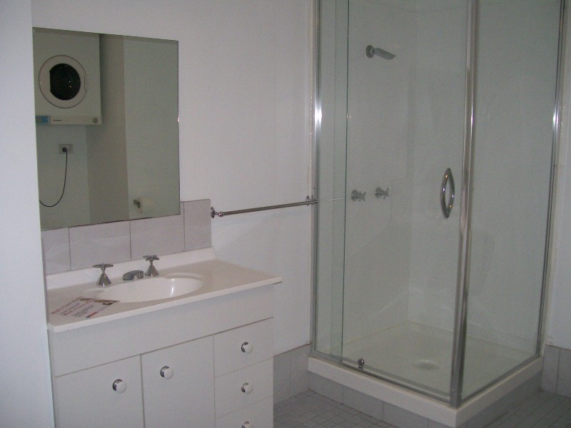 2/13 Springfield Crescent, Woree QLD 4868