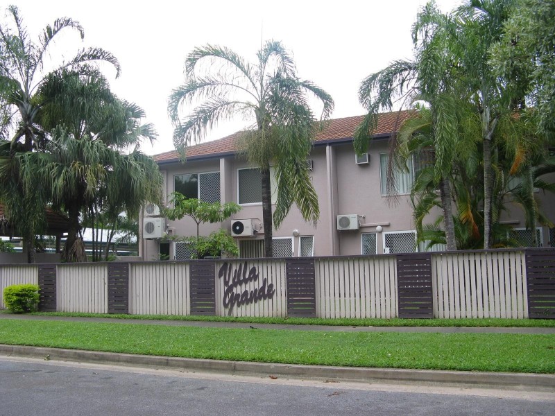 12/36 Springfield Crescent, Manoora QLD 4870