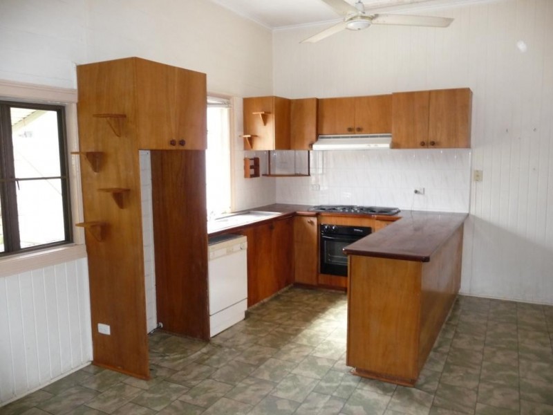 18 Thomas Street, Parramatta Park QLD 4870