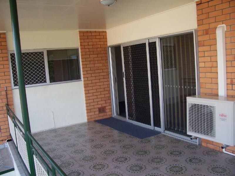 3/4 Upward Street, Cairns QLD 4870