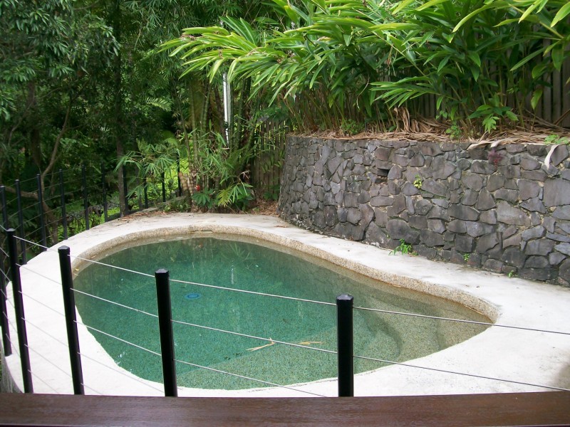 84-86 WALSH STREET, Edge Hill QLD 4870