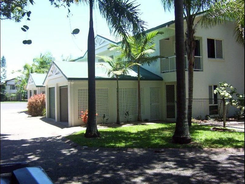 2/60 Charles St, Parramatta Park QLD 4870