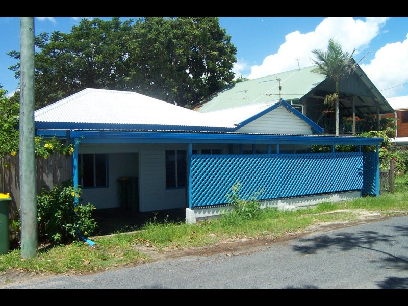 155 O’Shea Esplanade, Machans Beach QLD 4878