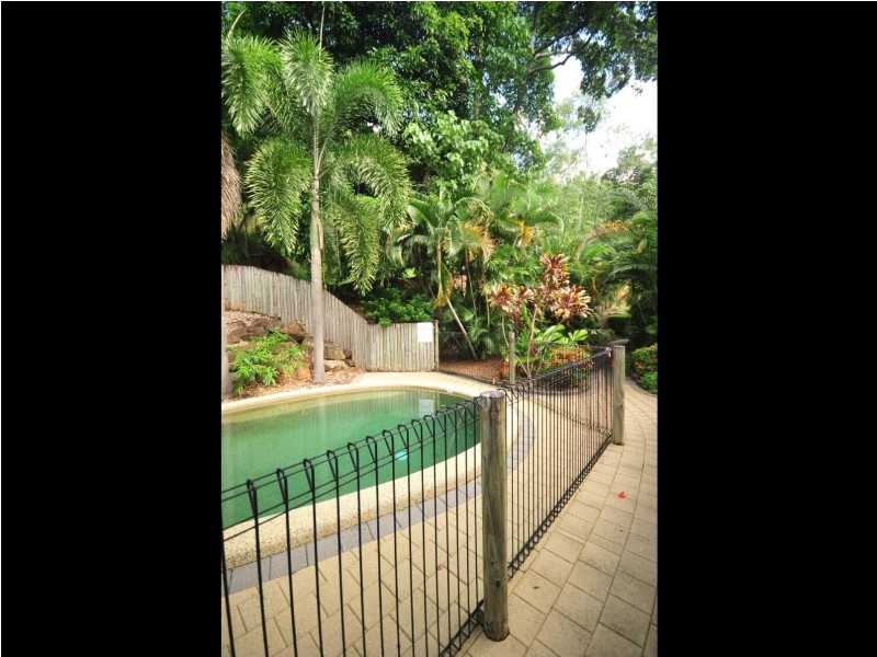 13/3 Stratford Parade, Stratford QLD 4870