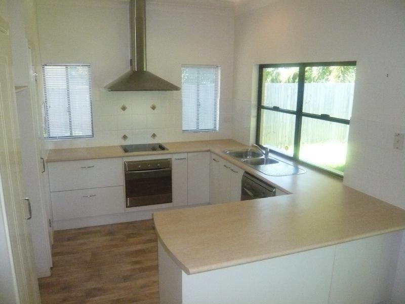 14 Ellis Close, Kewarra Beach QLD 4879