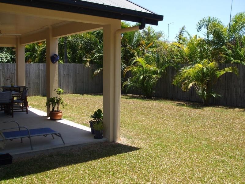 14 Ellis Close, Kewarra Beach QLD 4879