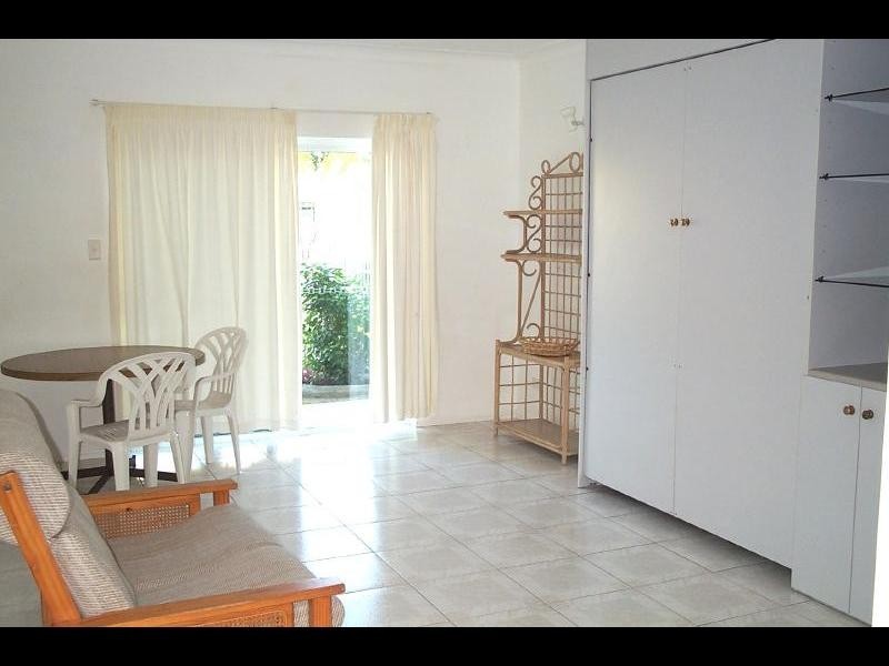 3/6 Springfield Crescent, Manoora QLD 4870