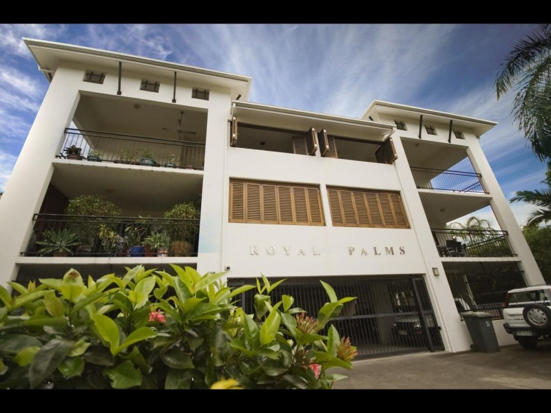 2/33 Digger Street, Cairns North QLD 4870