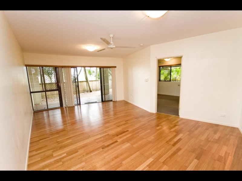 2/33 Digger Street, Cairns North QLD 4870