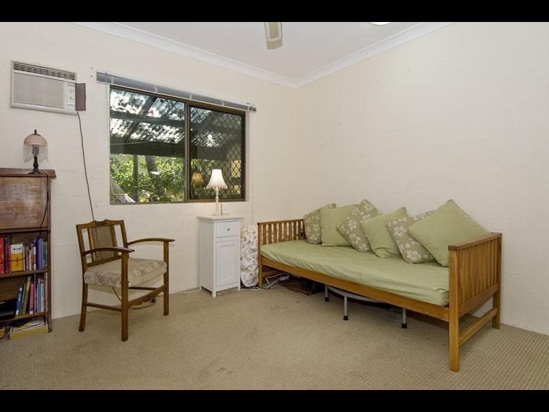 2/11 Vallely Street, Freshwater QLD 4870