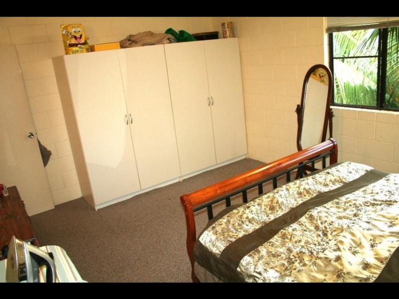 1/323-329 McLeod Street, Cairns North QLD 4870