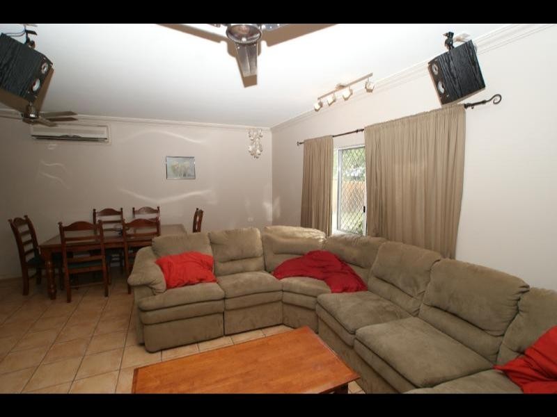 6 Kimberley Street, Trinity Park QLD 4879