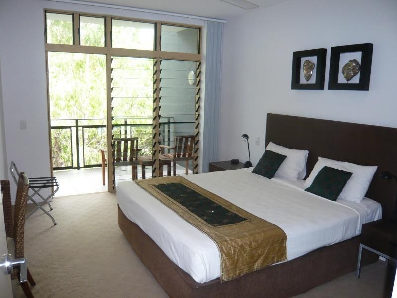 3/6  Cedar Road, Palm Cove QLD 4879