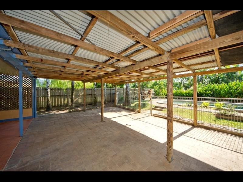 18 Lyndel Drive, Woree QLD 4868