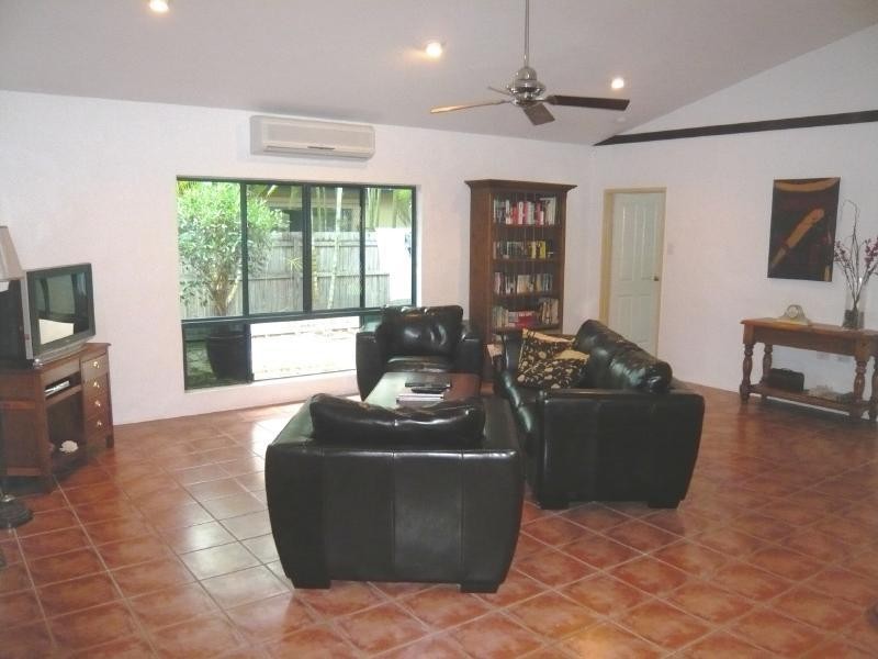 21 Bramble Street, Clifton Beach QLD 4879