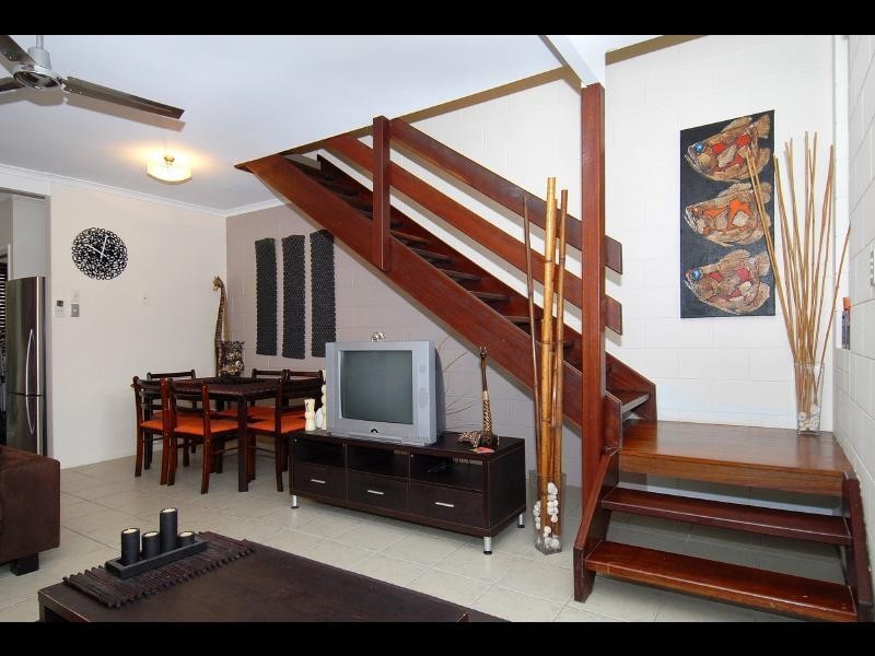 3/12 Short Street, Redlynch QLD 4870