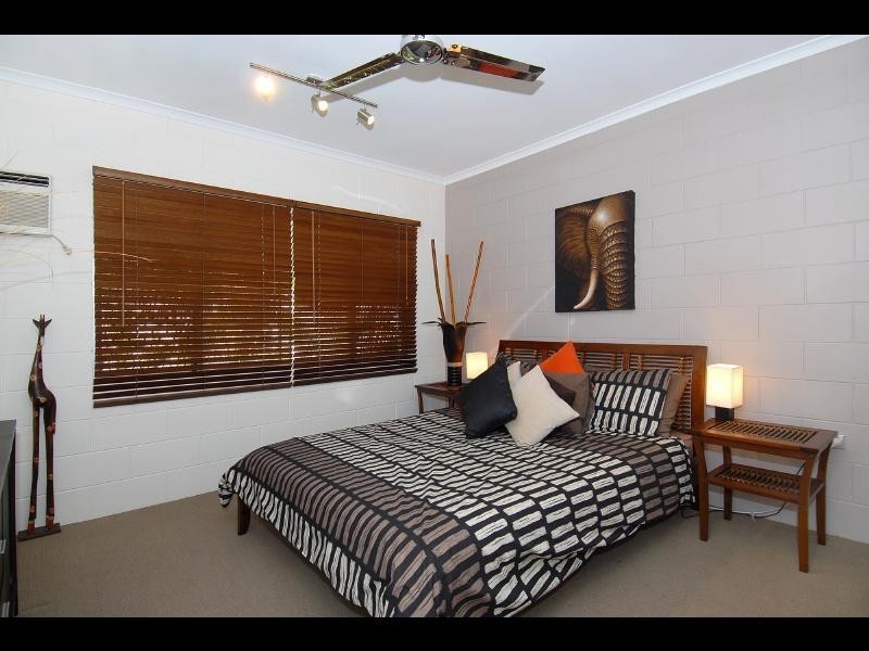 3/12 Short Street, Redlynch QLD 4870