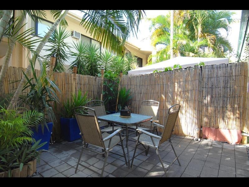 3/12 Short Street, Redlynch QLD 4870