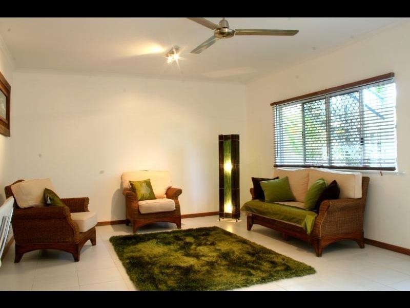 2/13 Springfield Crescent, Manoora QLD 4870