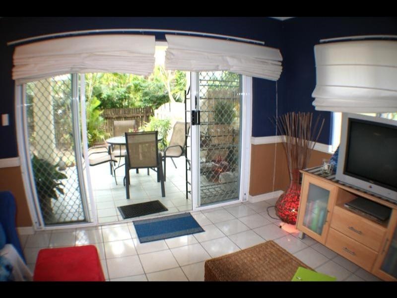 10/12 Grantala Street, Manoora QLD 4870