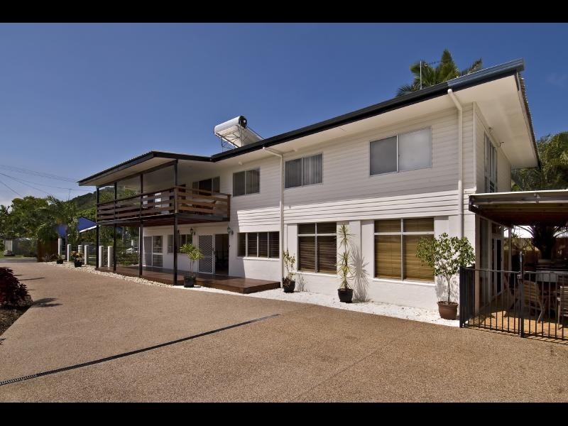 45 Debbie Street, Trinity Park QLD 4879